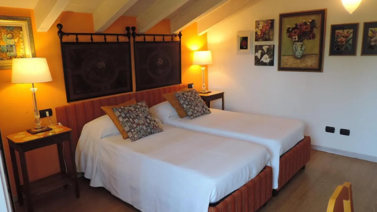 La Collina Since 2008 No Smoking B&B Varese