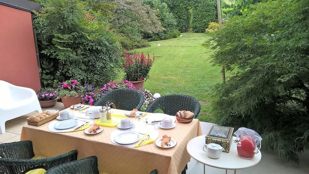 Frühstückspension La Collina Since 2008 No Smoking B&B Varese